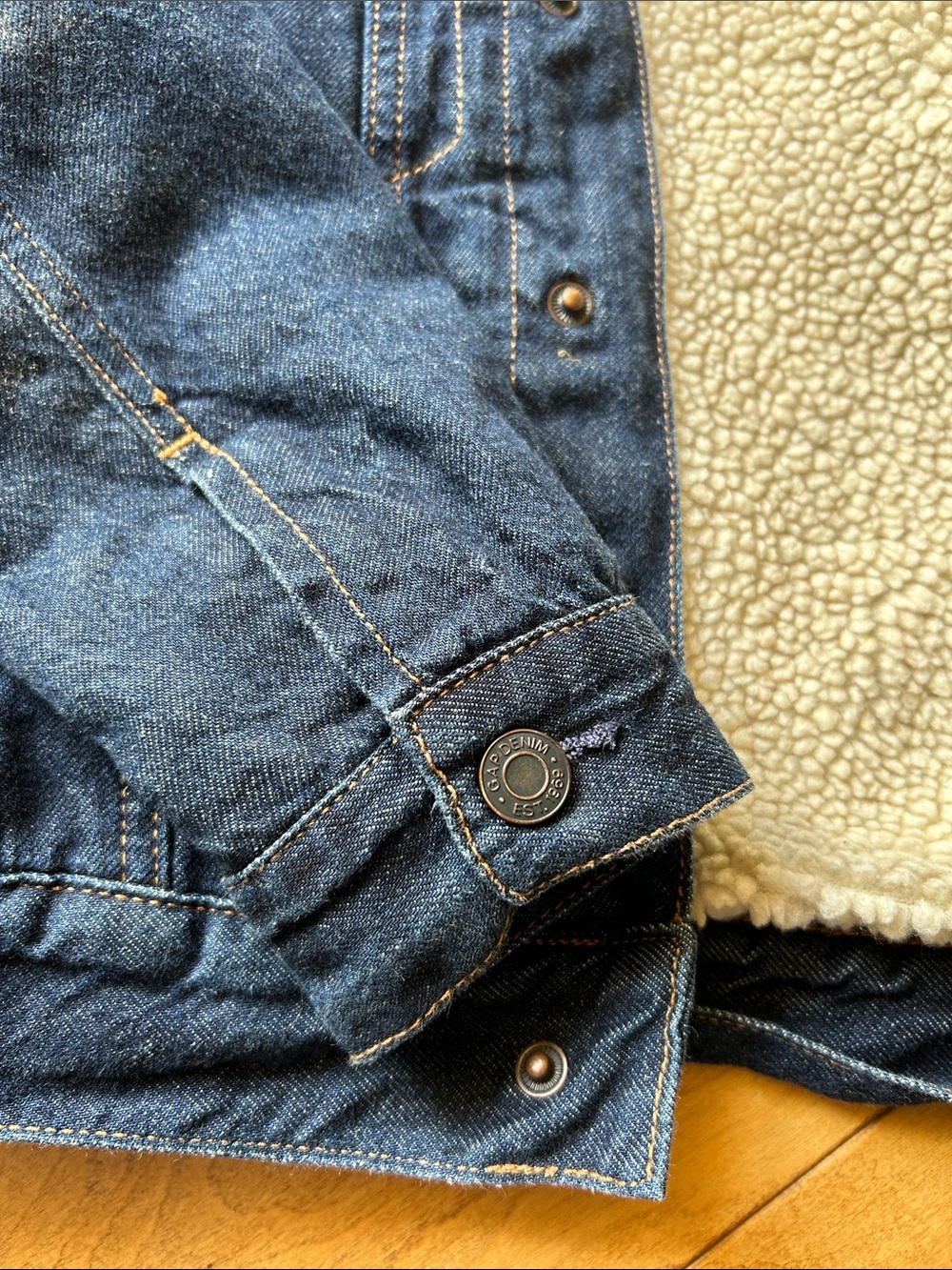 GAP kids Dark Blue Denim Jacket with Cream Sherpa Collar - Picture 5 of 7